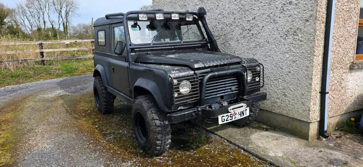 Landrover Defender 2.5 tdi - Image 1