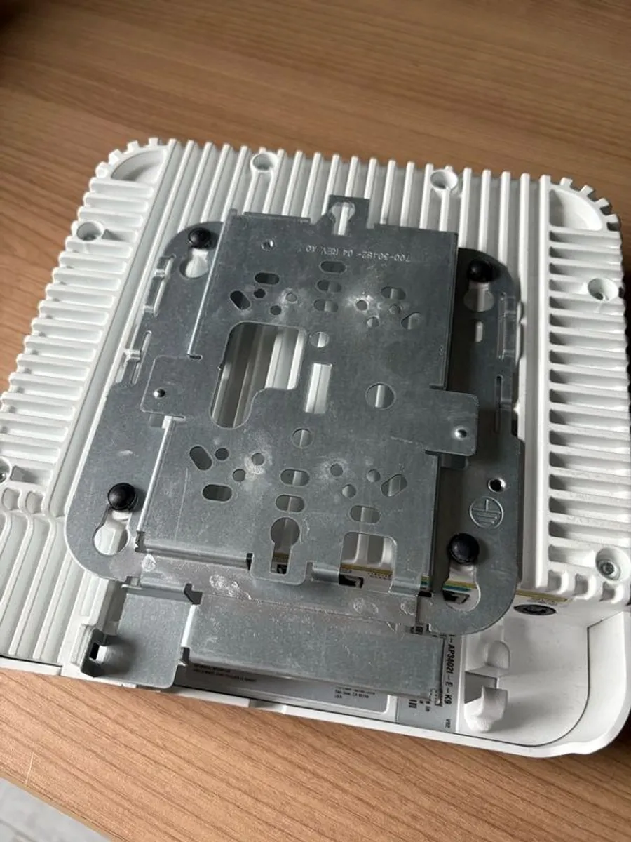 Cisco Wireless AP X3 - Image 3