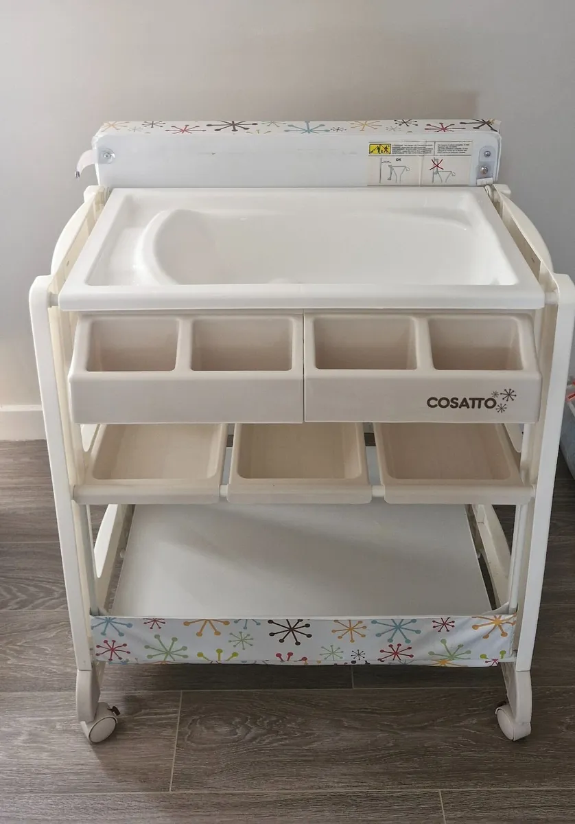 Baby changing table - Image 2