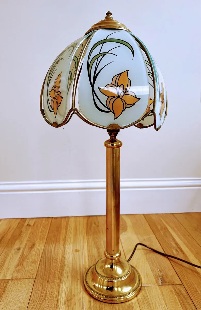 1990s Hollywood Regency Tiffany style lotus lamp - Image 1