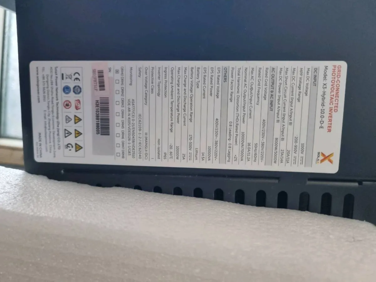 Solax hybrid Inverter and 10 kW battery - Image 1