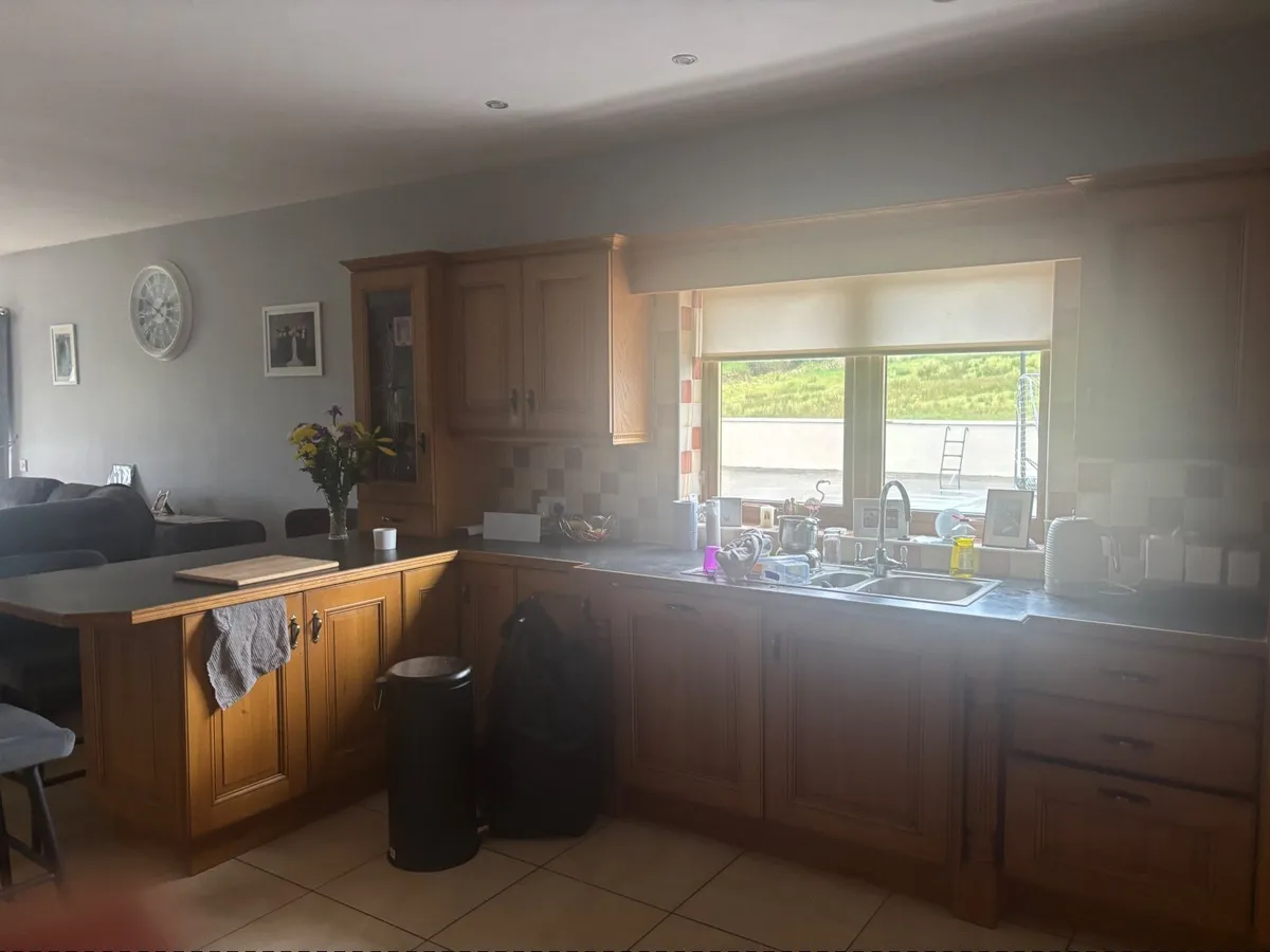 Solid oak kitchen - Image 2