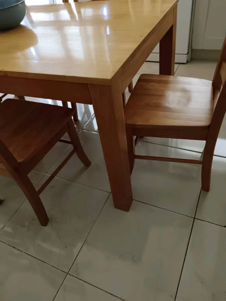 Kitchen table and 6 chairs - Image 1