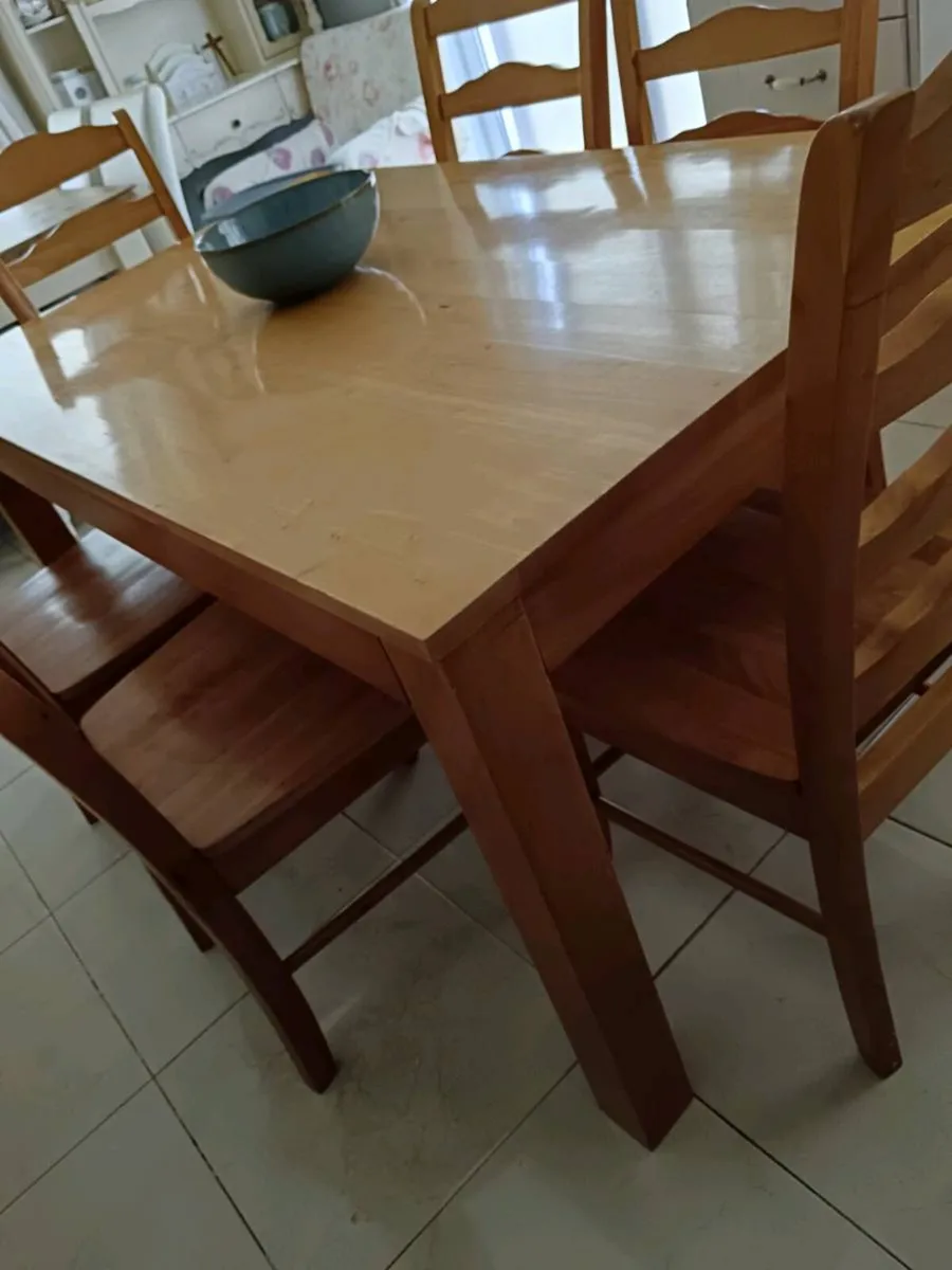 Kitchen table and 6 chairs - Image 3