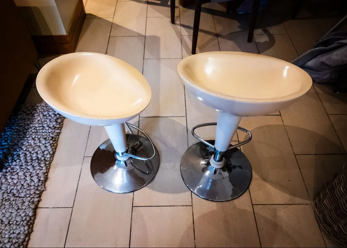 Set of two Bar Stools Counter Chairs | Beige - Image 2