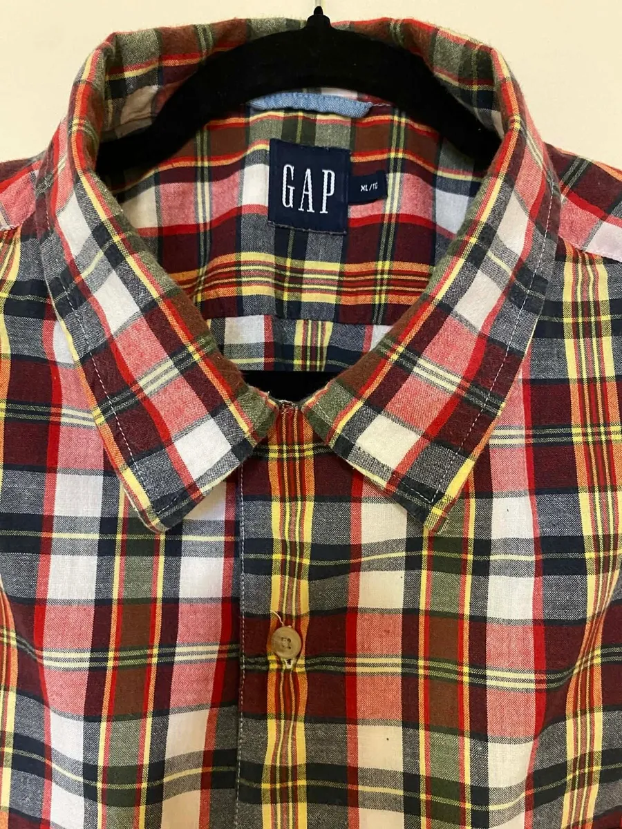 Gap Mens short sleeve 100% shirt size XL - Image 2