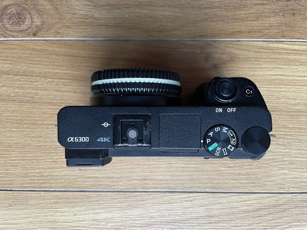 Sony Alpha a6300 - Image 4