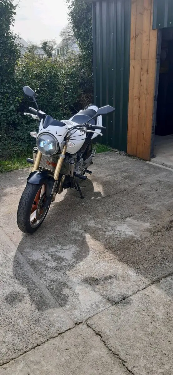 Motorcycle - Image 4