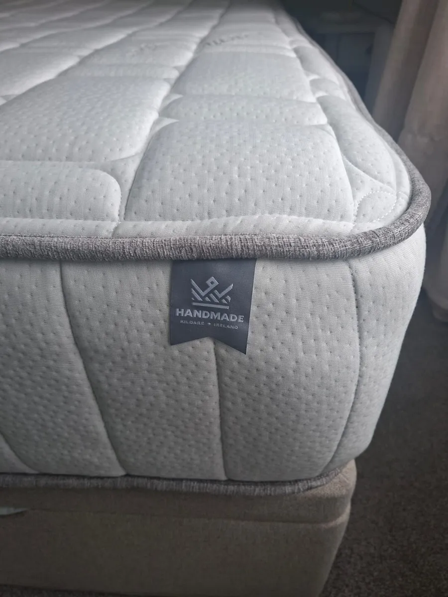 6 ft King Koil Extended Life Mattress - firm - Image 3