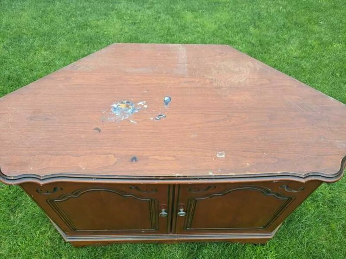 Free Sherry furniture TV unit - Image 2
