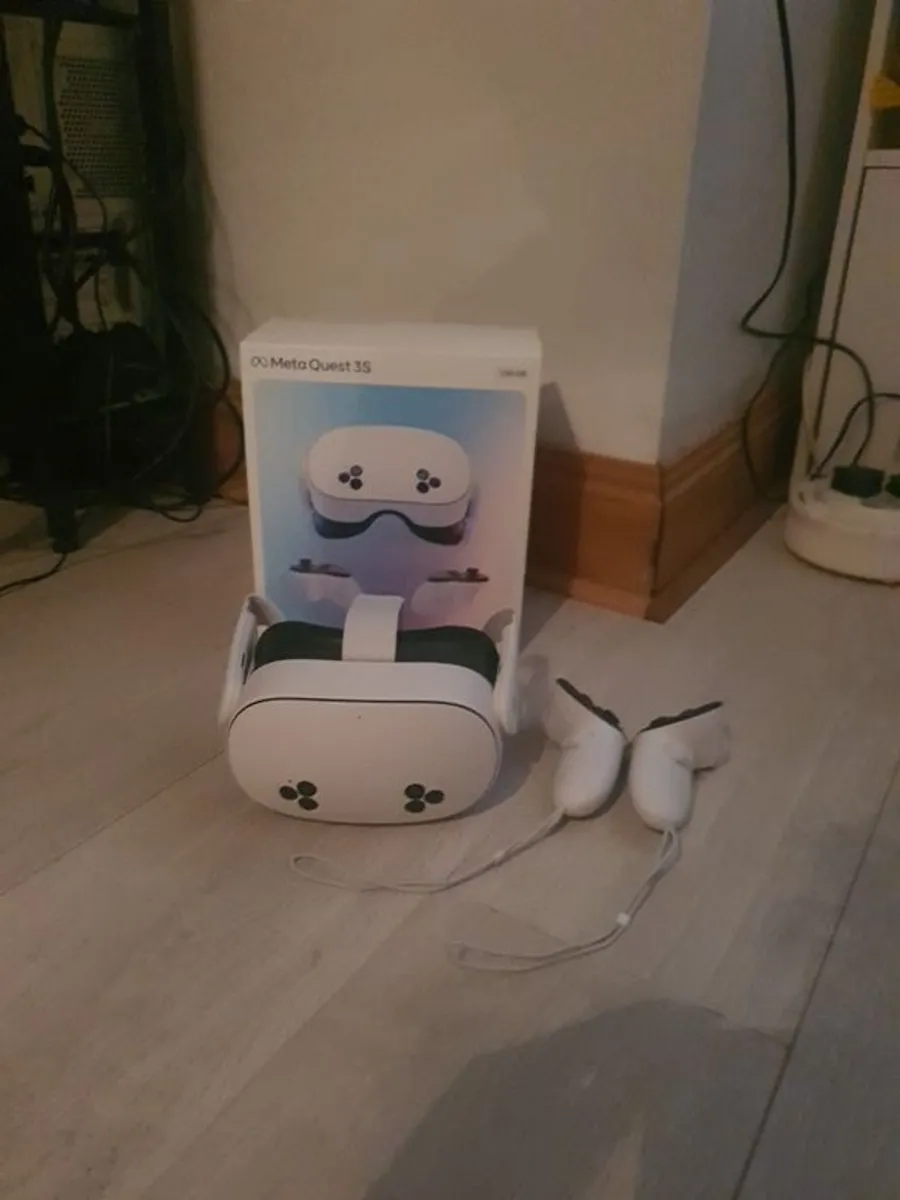 Meta Quest 3S - Image 1