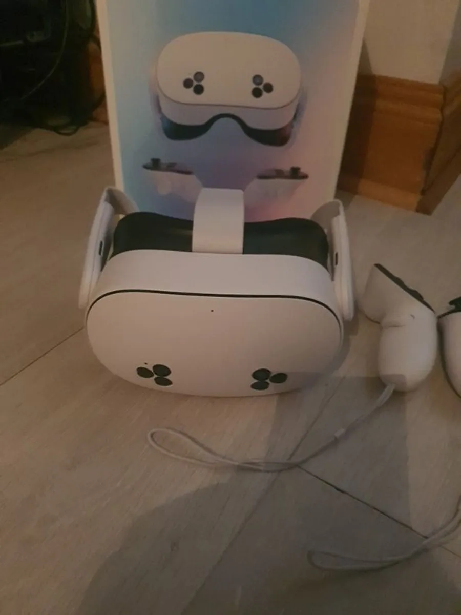 Meta Quest 3S - Image 2