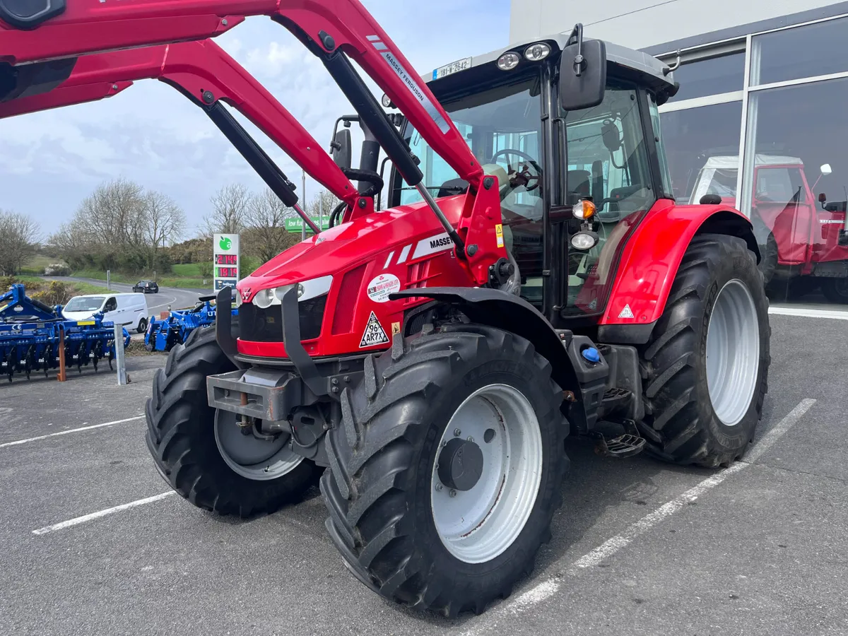 Massey Ferguson 5713 Efficient - Image 1