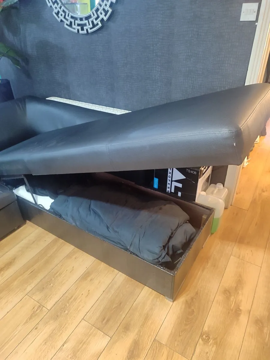 Corner sofa bed - Image 4