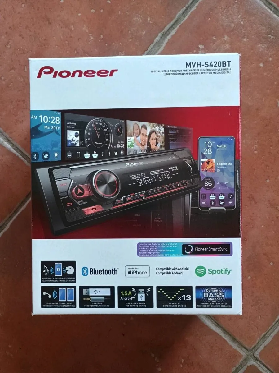 Pioneer Car Radio - Image 1