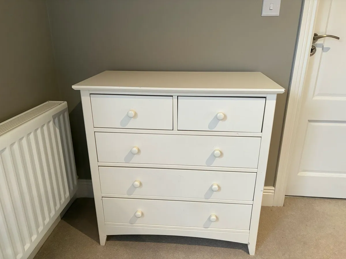 Bedroom furniture - Image 4