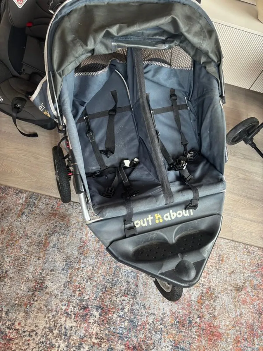 Out & About double buggy - Image 2