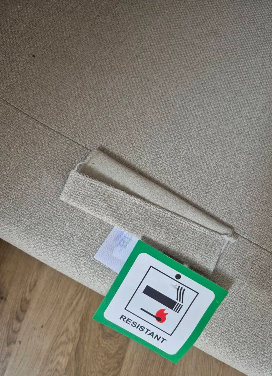 Chesterfield set ,Dublin Delivery - Image 2