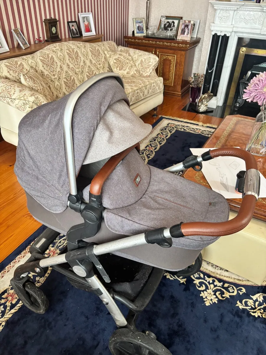 Silvercross Wave travel system - Image 4