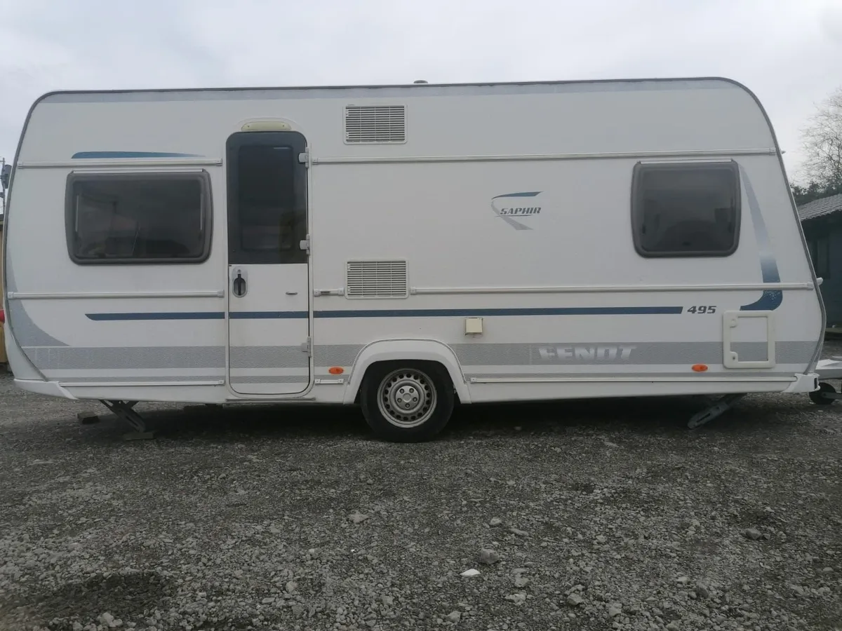 2013 Fendt Saphir fixed bed 4 / 5 birth caravan in - Image 4