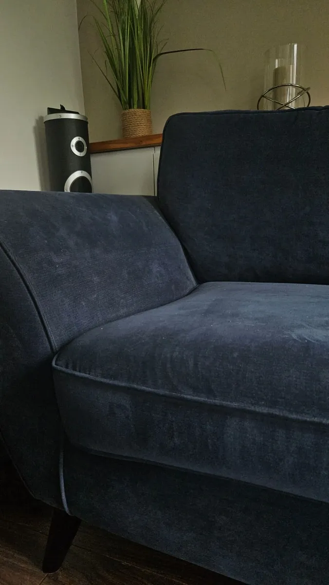 Sofa - Image 4