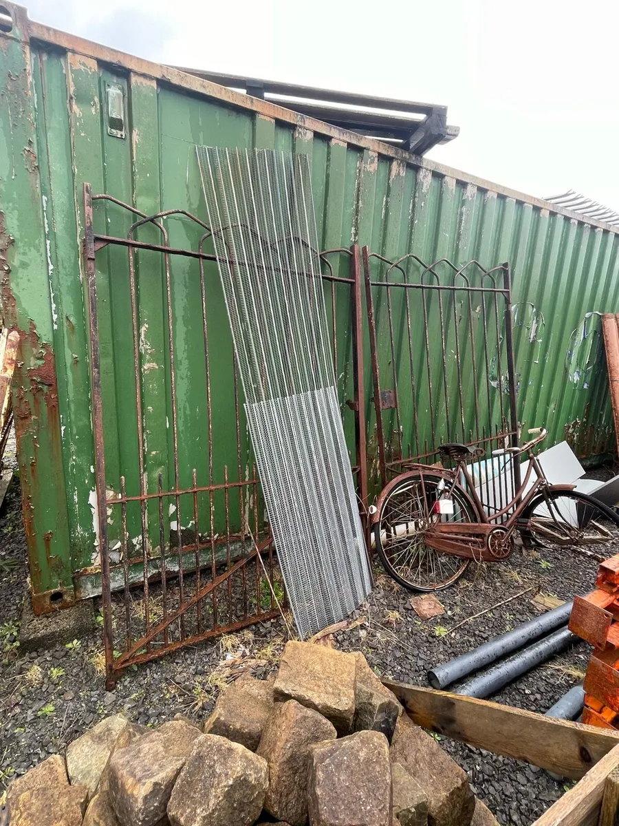 Forged gates - Image 3