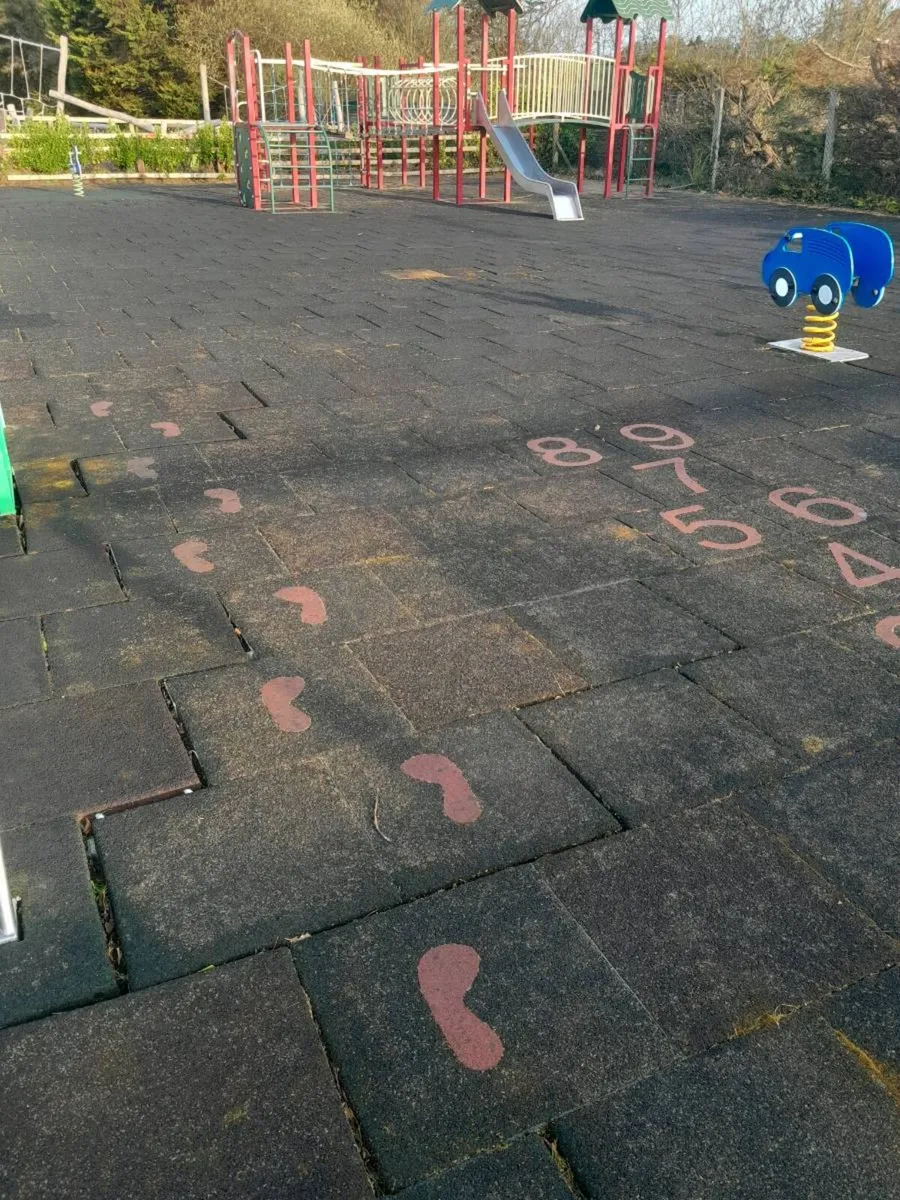 Rubber mats 500 x 500 by 50 thick - Image 4