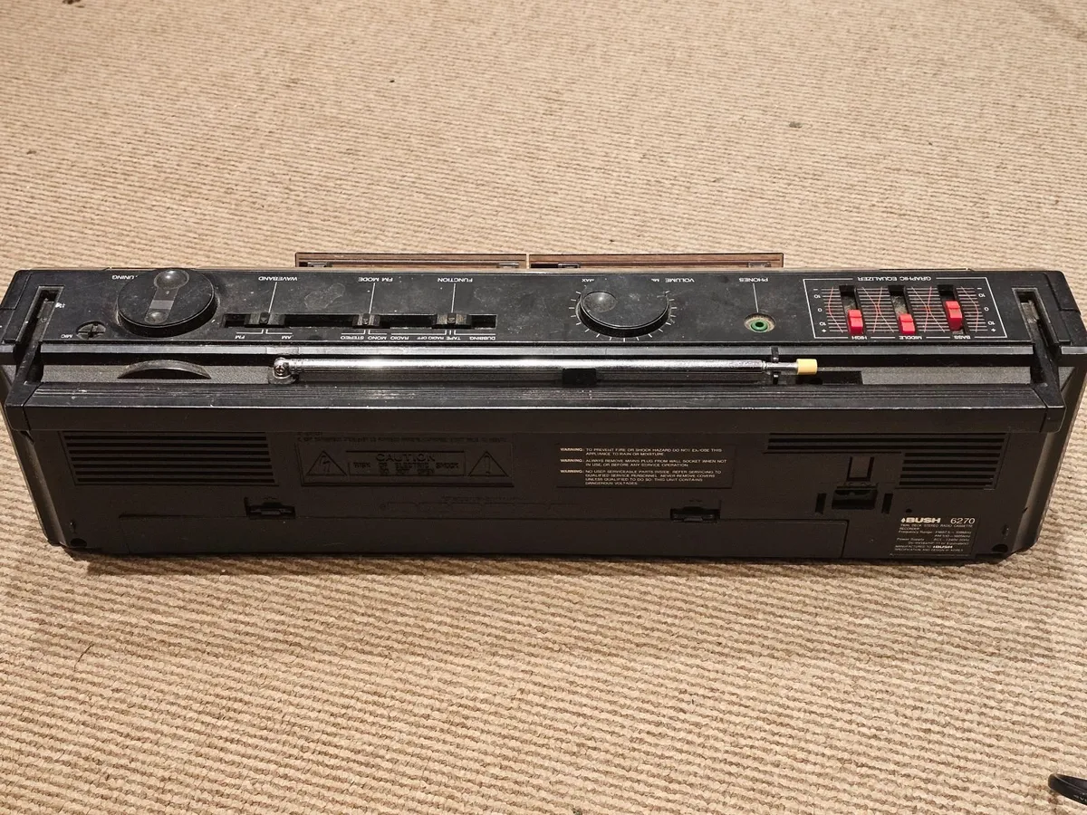 Vintage Bush boombox ghettoblaster - Image 3
