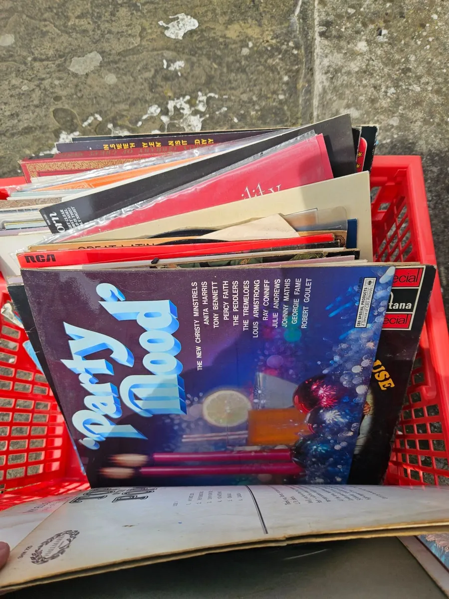 Vintage Records LP's 30 plus - Image 1