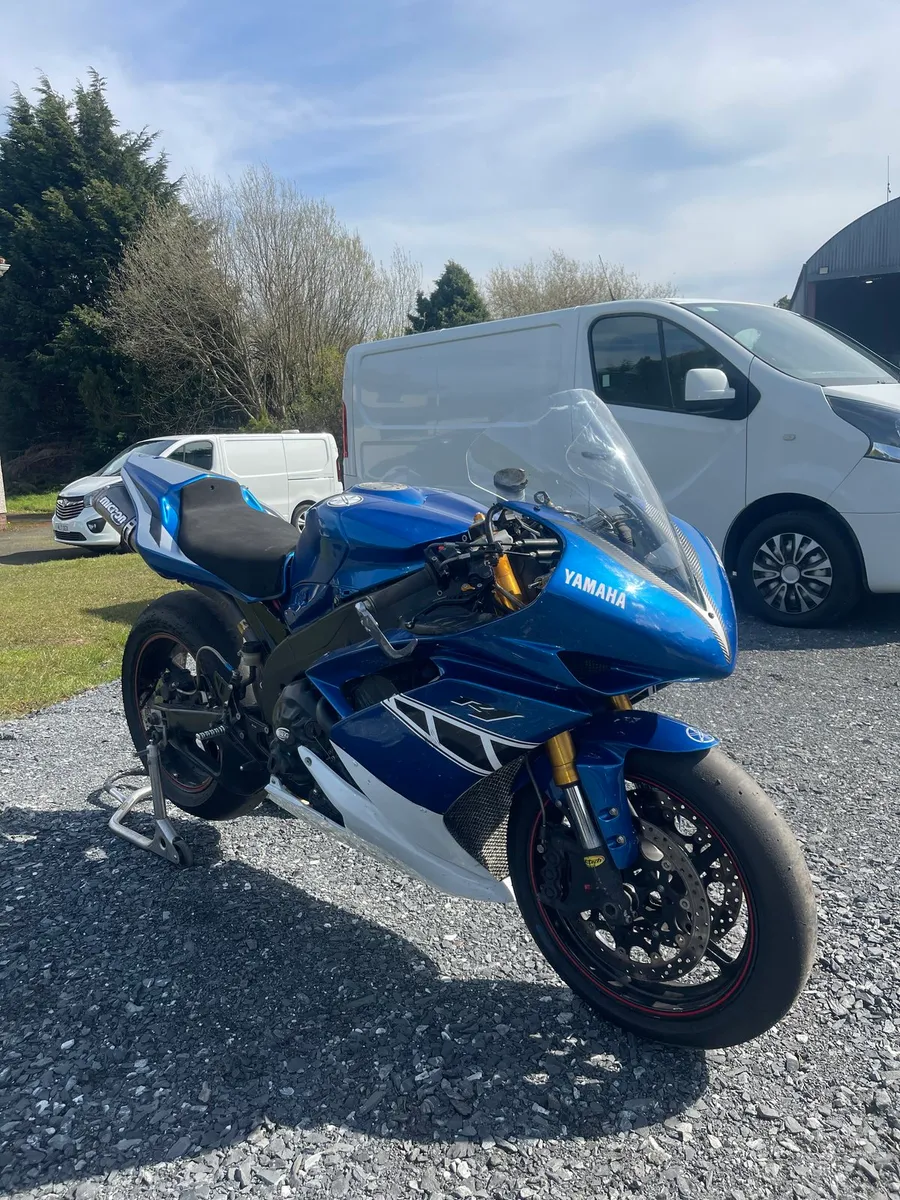 Yamaha R1 race / track bike - Image 2