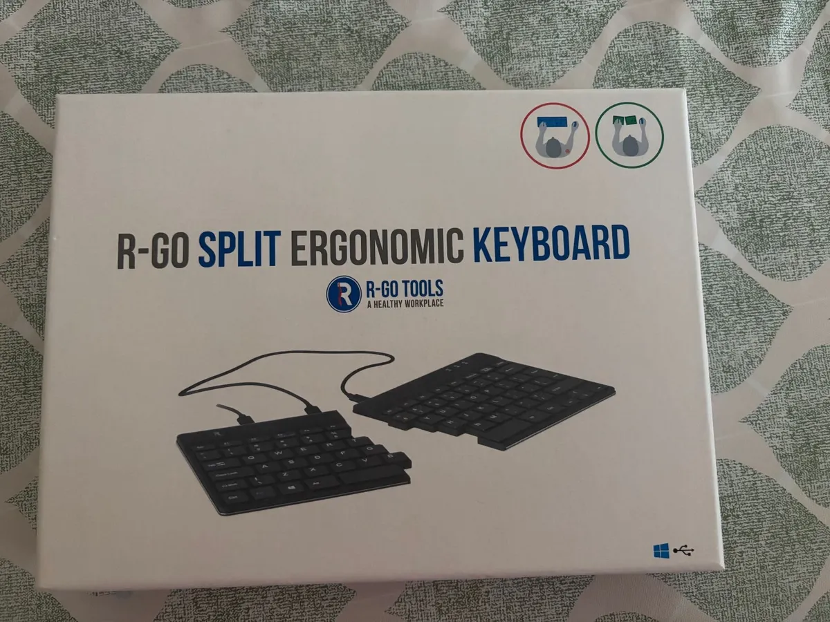 R-Go Split Ergonomic Keyboard – RGOSP-USWIBL - Image 1