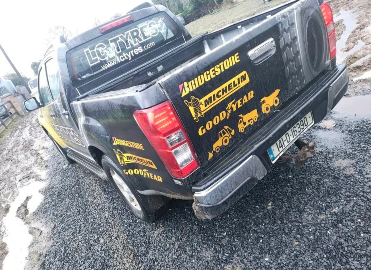 Isuzu Dmax 2014 Automatic Doe 11/26 - Image 4