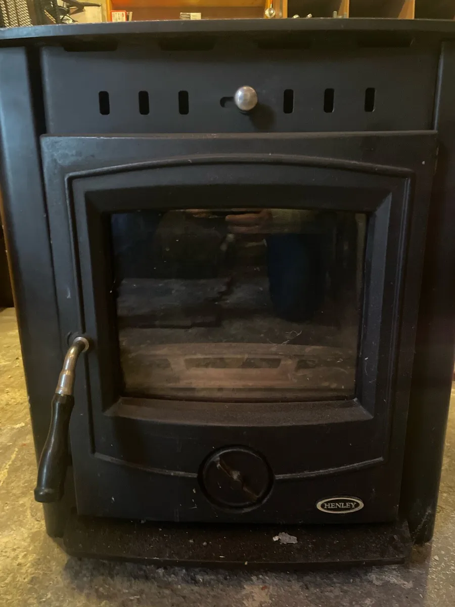 Henley Integrated Stove - Image 2
