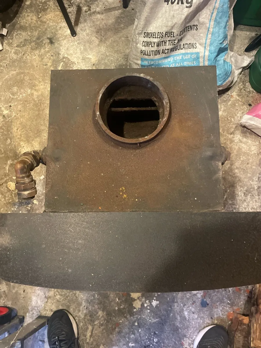 Henley Integrated Stove - Image 4