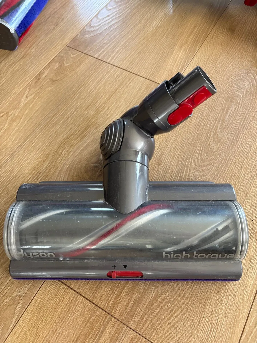 Dyson V11 Vacuum Cleaner - Image 3