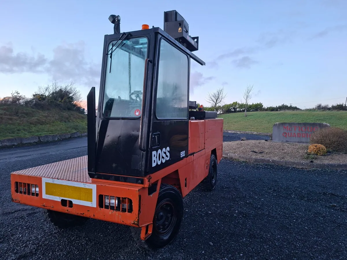 Boss 556 5C1 Side Loader - Image 1