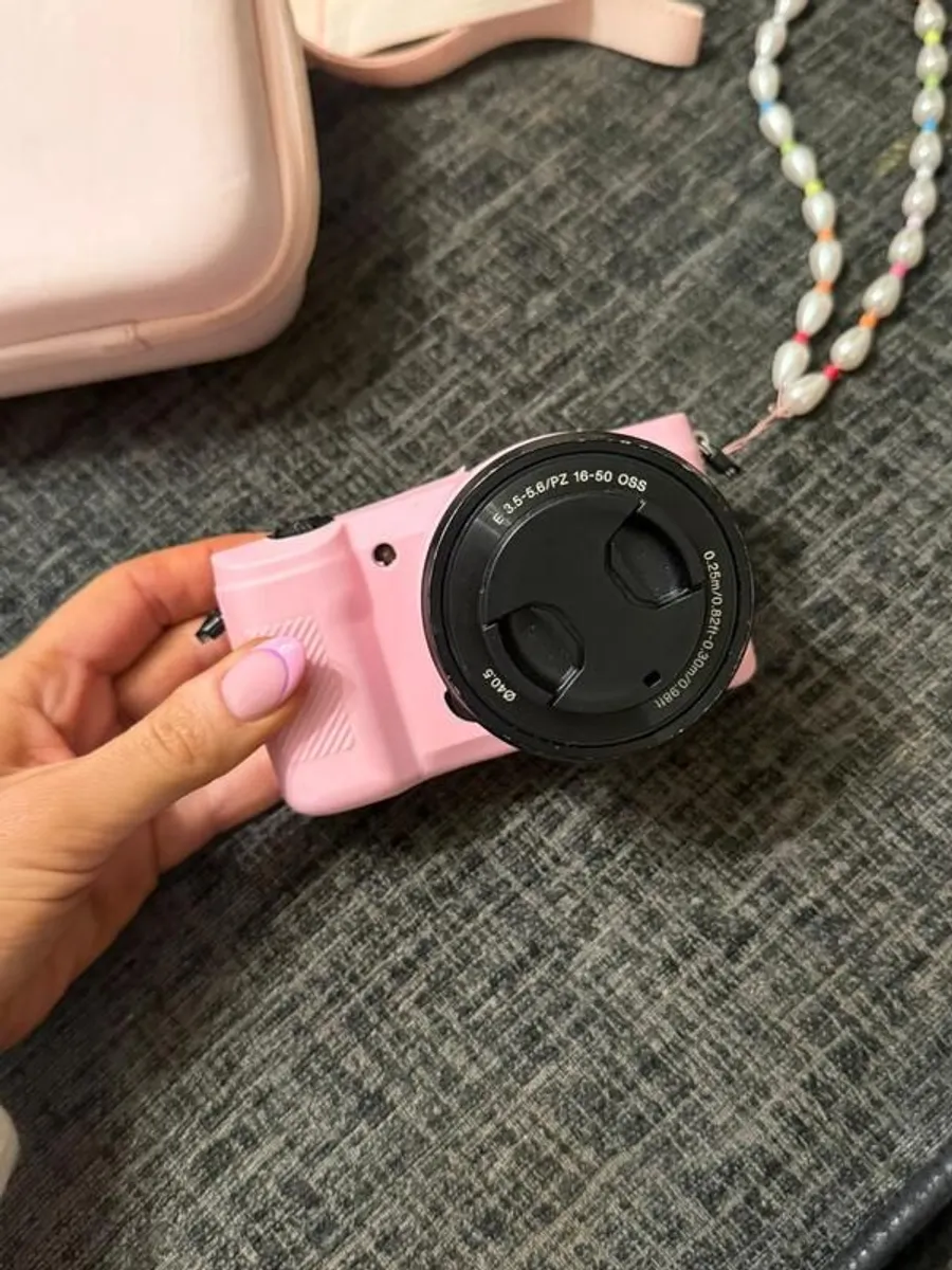 Sony a5100 camera - Image 2