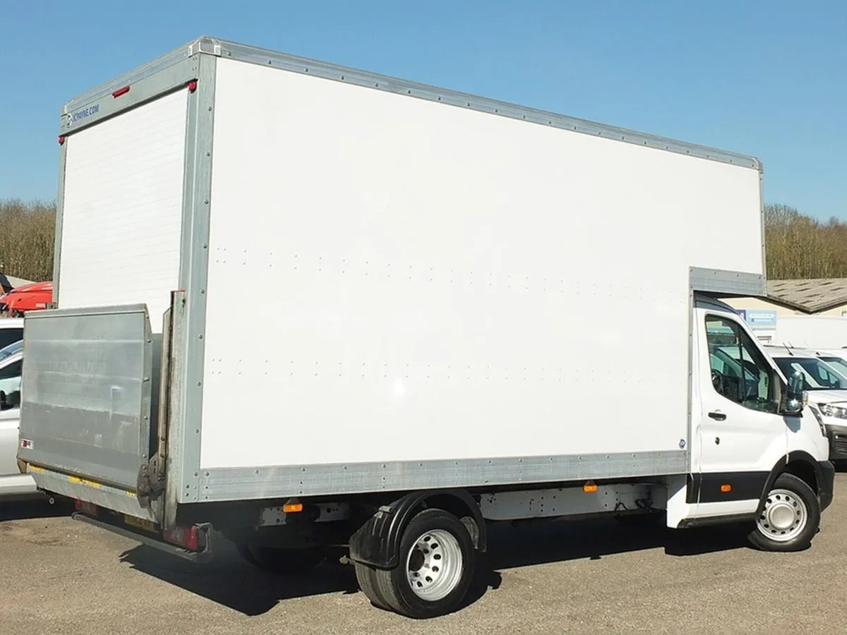 2022 Ford Transit Luton Box Van - Image 4