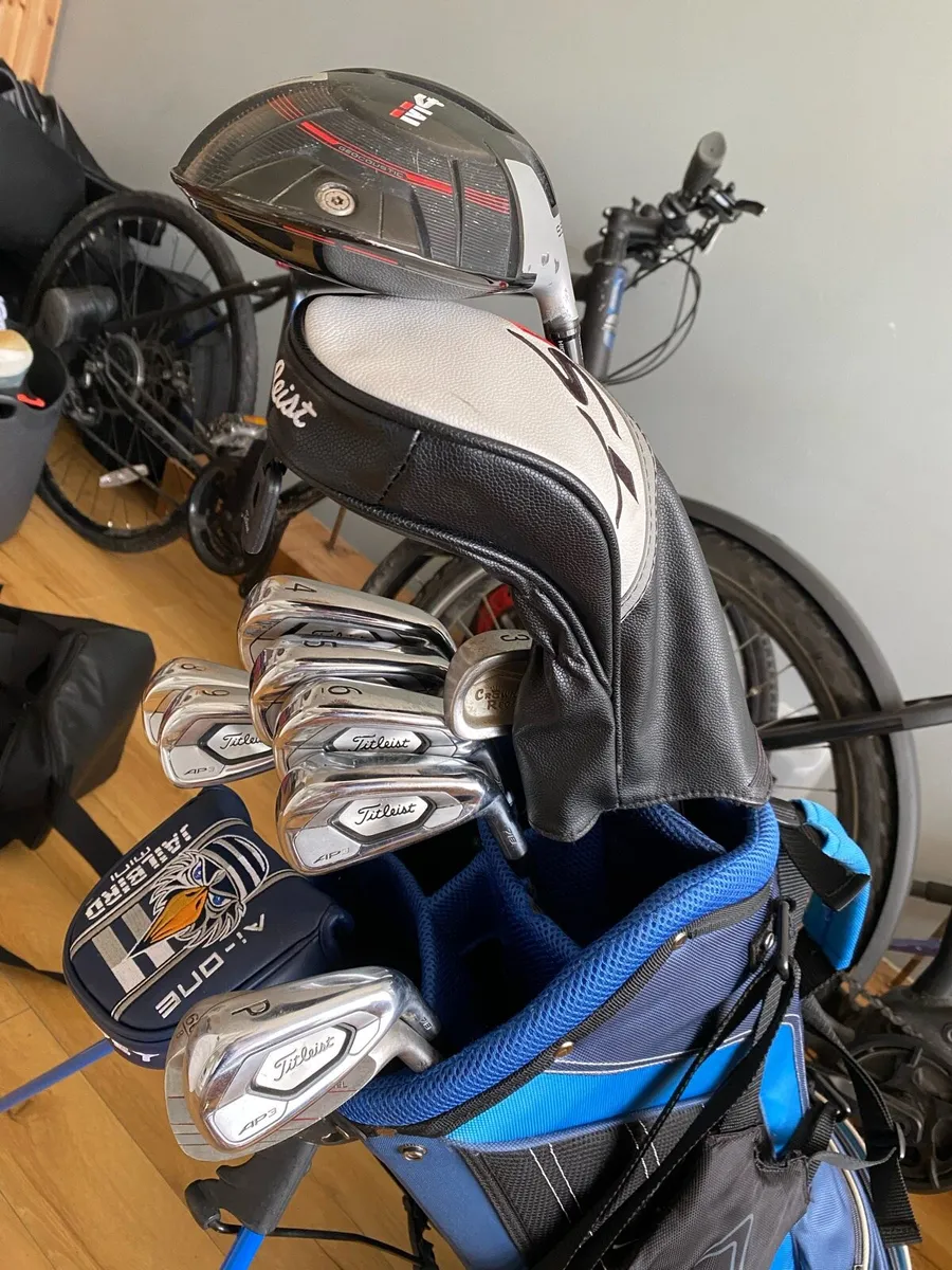 Golf clubs - Image 1