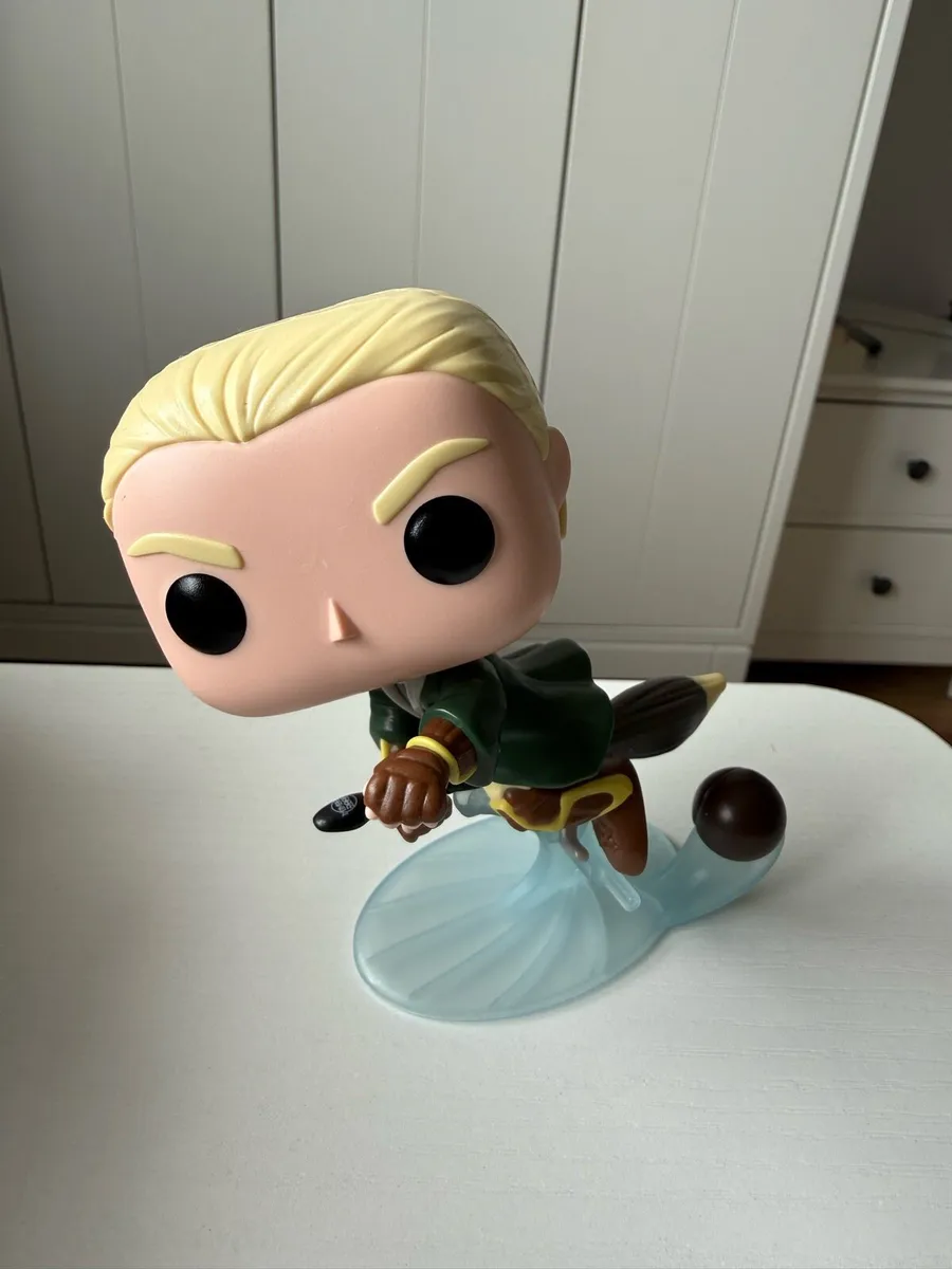 Funko POP Draco Malfoy Quidditch toy - Image 2