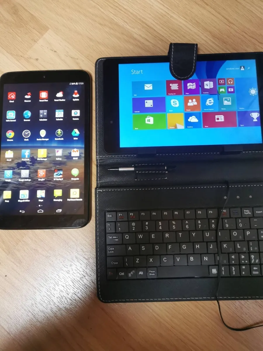 Two Computer Tablets - Image 1