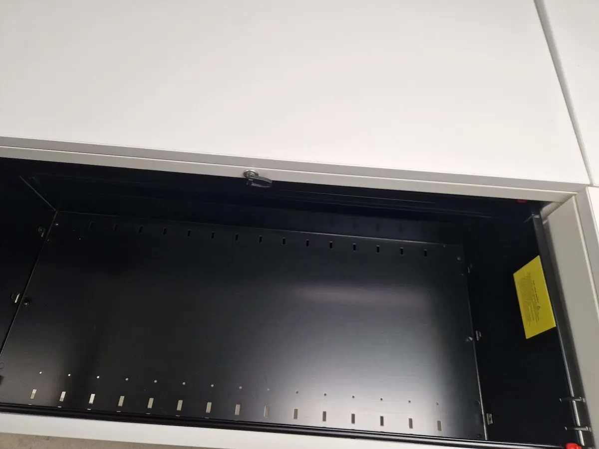 Storage Press Filing Cabinet Bisley - Image 3