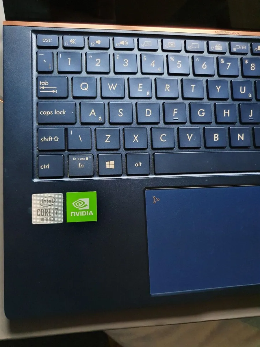 Asus Zenbook 13" laptop, not working - Image 4