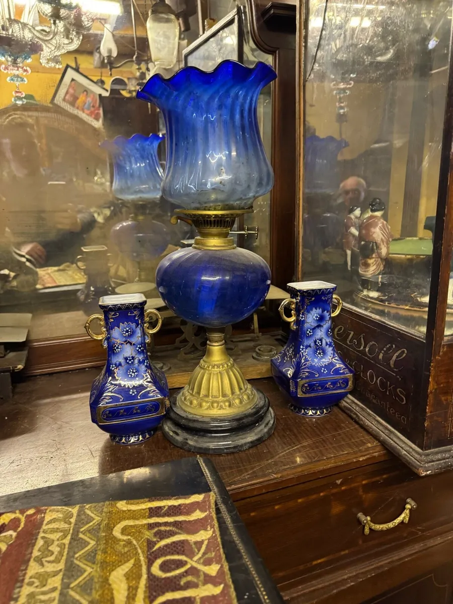 Rare Antique blue oil lamp - Image 3