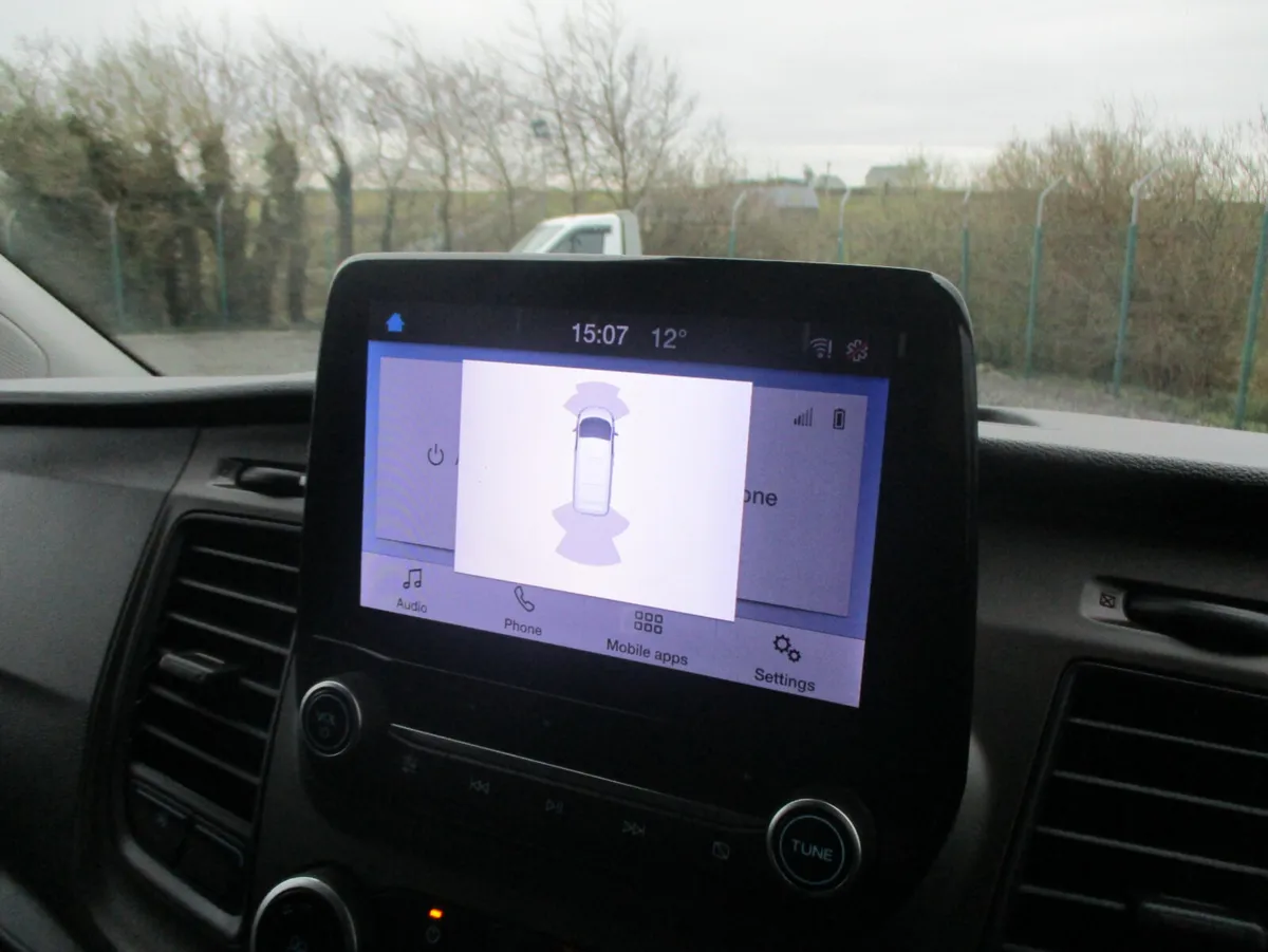 Ford Transit Custom 2023 130 bhp TREND LINE - Image 3