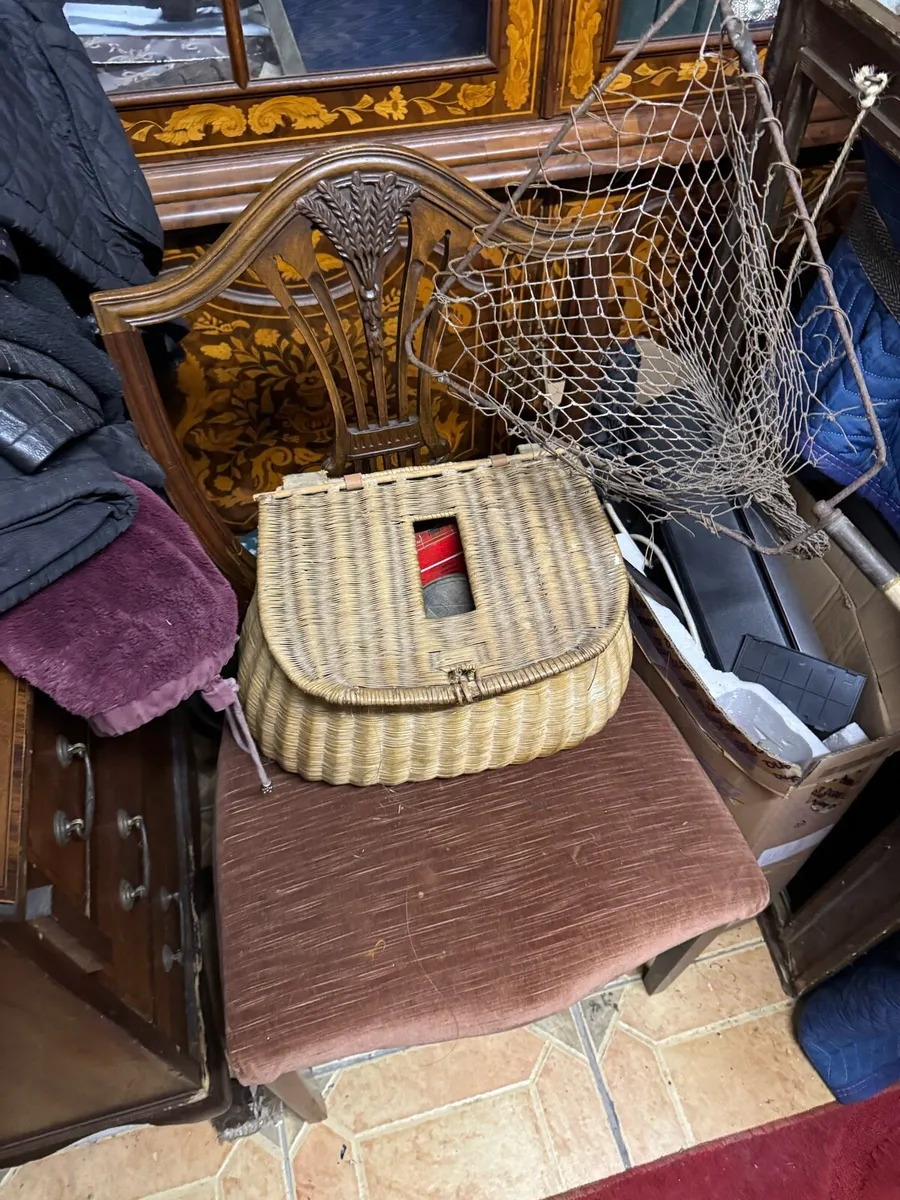 Old Victorian fishing basket & net - Image 1