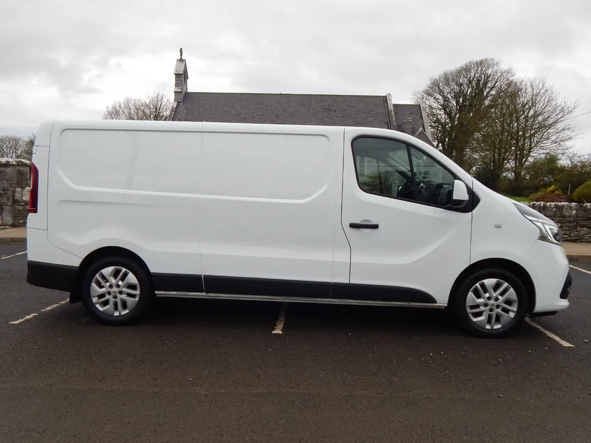 2020 Renault Trafic Sport Tax & Test 01/27 - Image 2