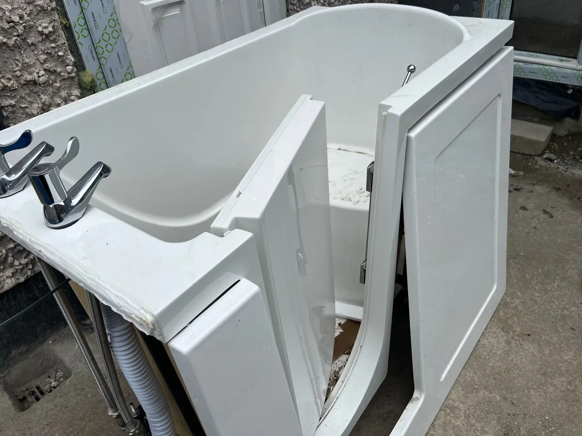 Disability bath - Image 2