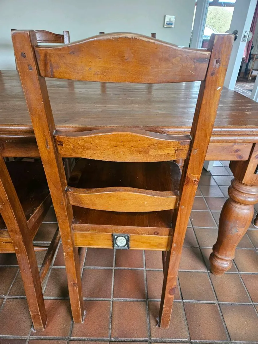 Solid wooden kitchen table and 8 matching chairs - Image 4