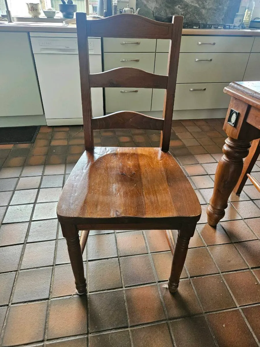 Solid wooden kitchen table and 8 matching chairs - Image 3
